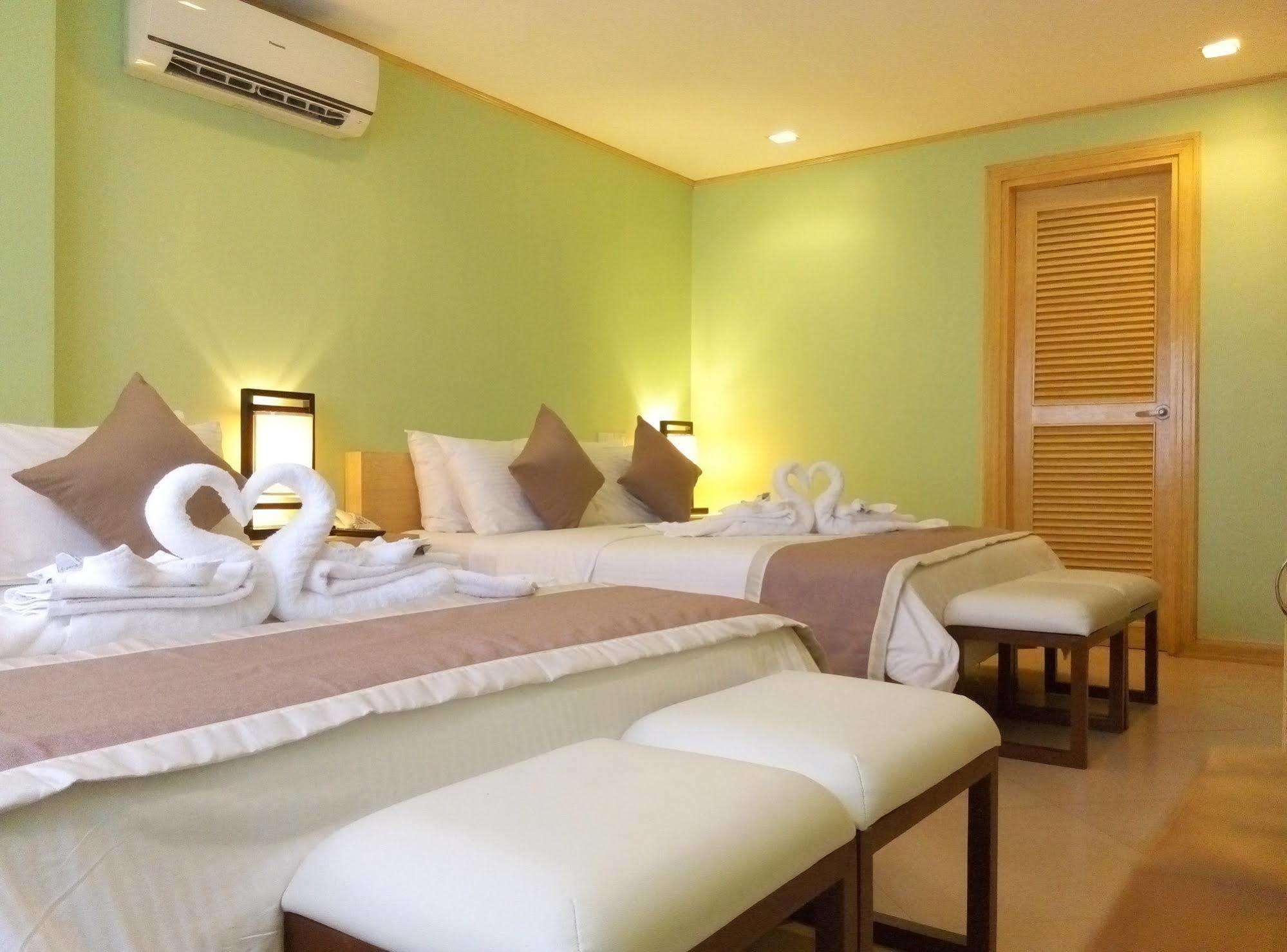 Shore Time Hotel Boracay Balabag  Buitenkant foto